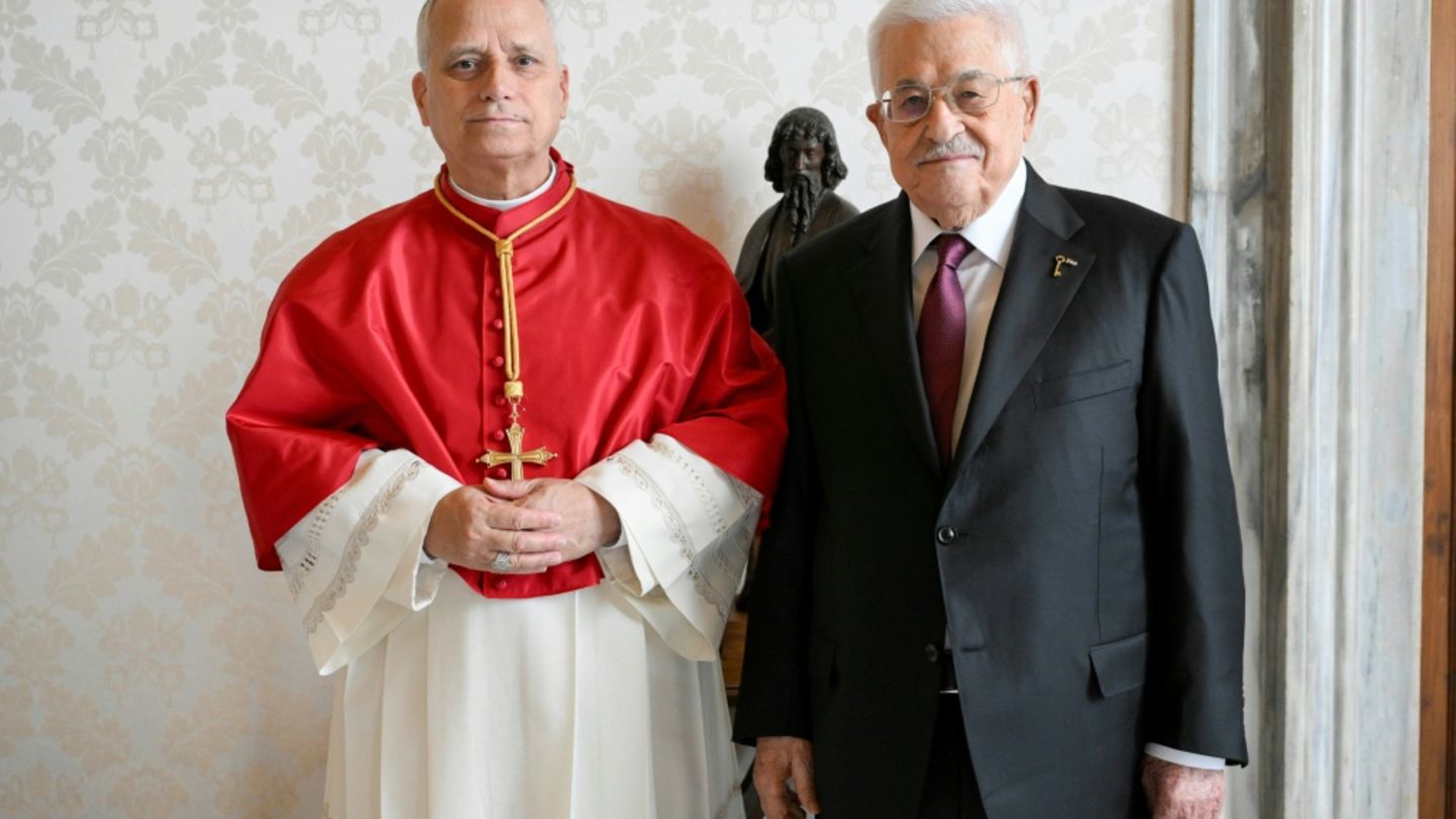 Papst Leo XIV. und Palästinenserpräsident Abbas im Vatikan