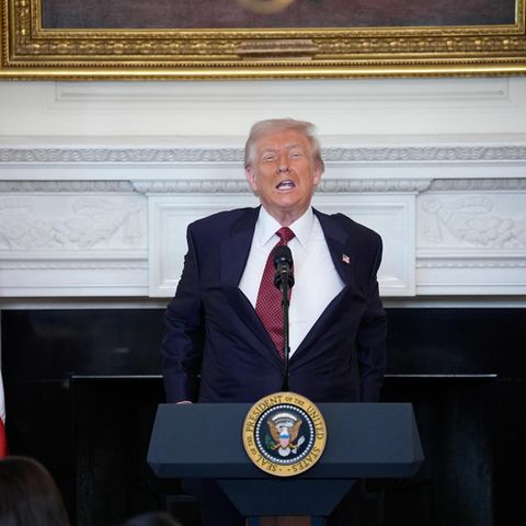 Donald Trump bei einem Treffen mit republikanischen Senatoren im Weißen Haus