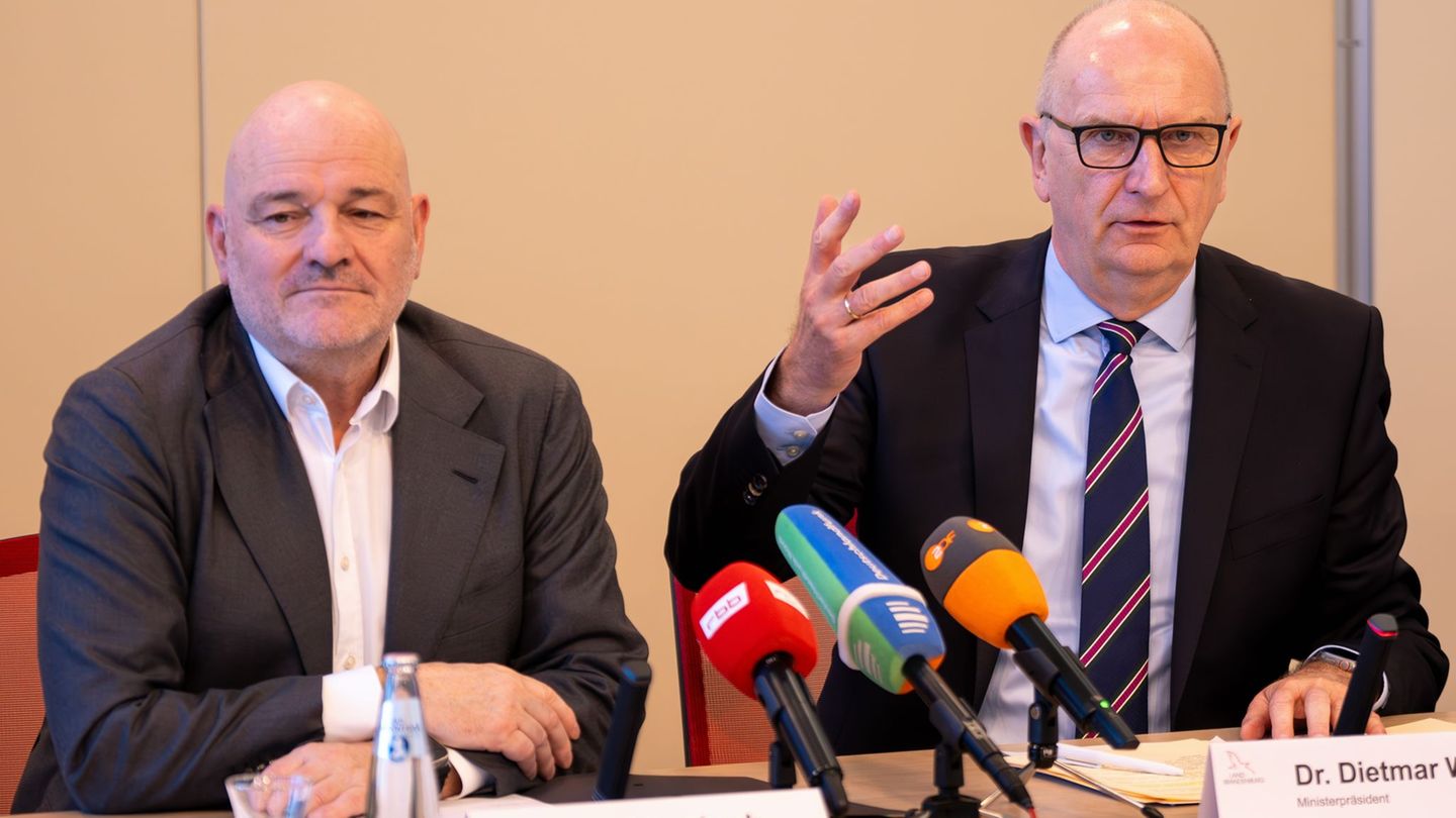 Die SPD/BSW-Regierung von Ministerpräsident Dietmar Woidke (SPD, rechts) und Vize-Regierungschef Robert Crumbach (BSW) ist seit