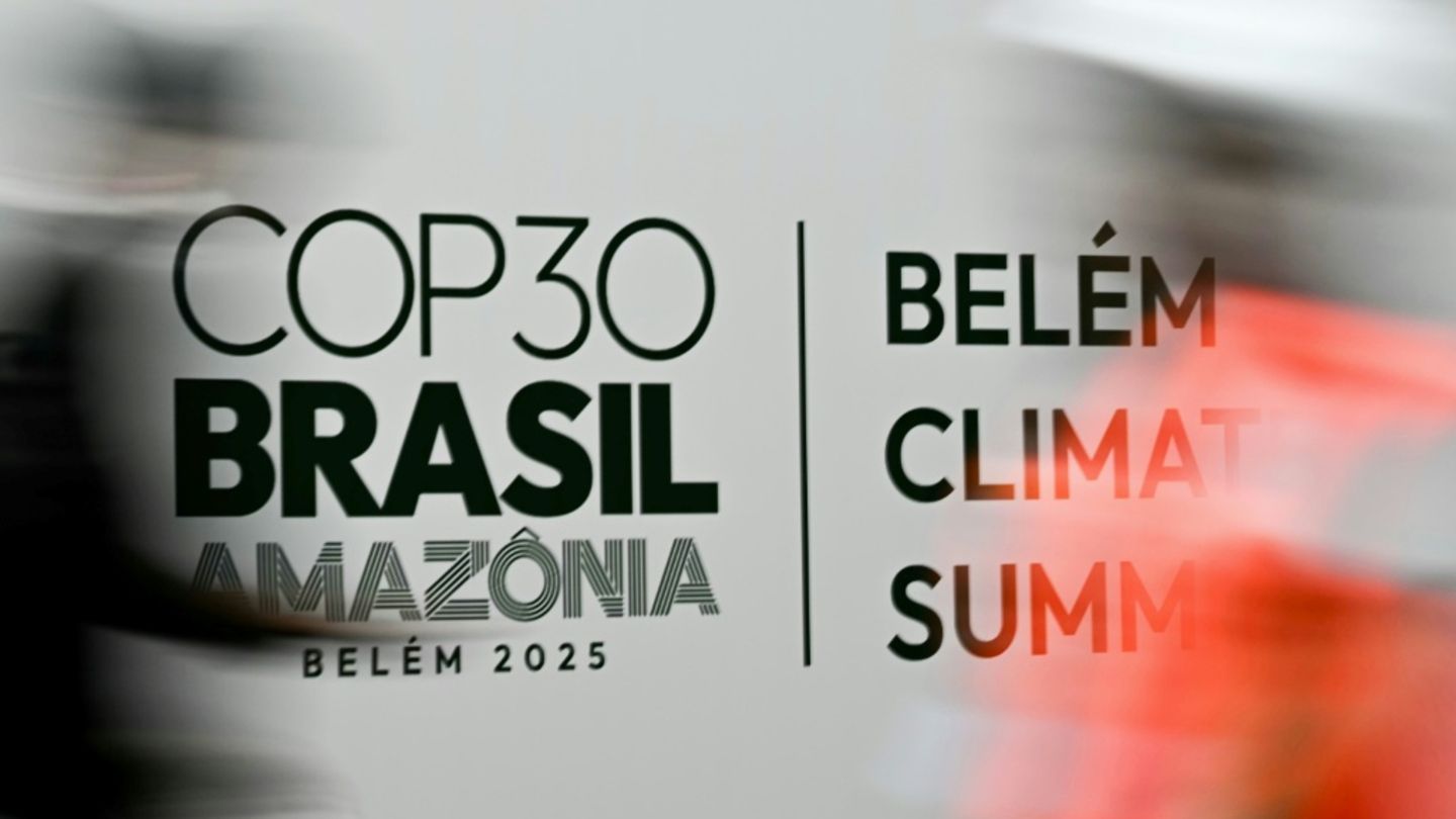 Plakat der COP30 in Brasilien