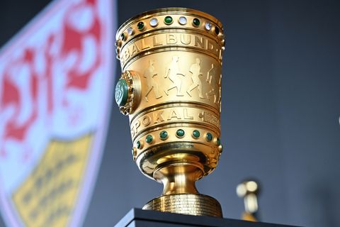 Für den VfB Stuttgart ist der Weg zur Titelverteidigung im DFB-Pokal noch weit. Foto: Uli Deck/dpa
