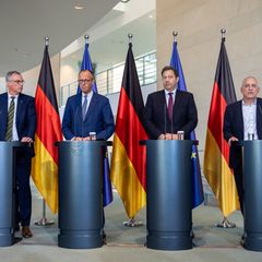 Merz will die Stahlindustrie erhalten. Foto: Michael Kappeler/dpa