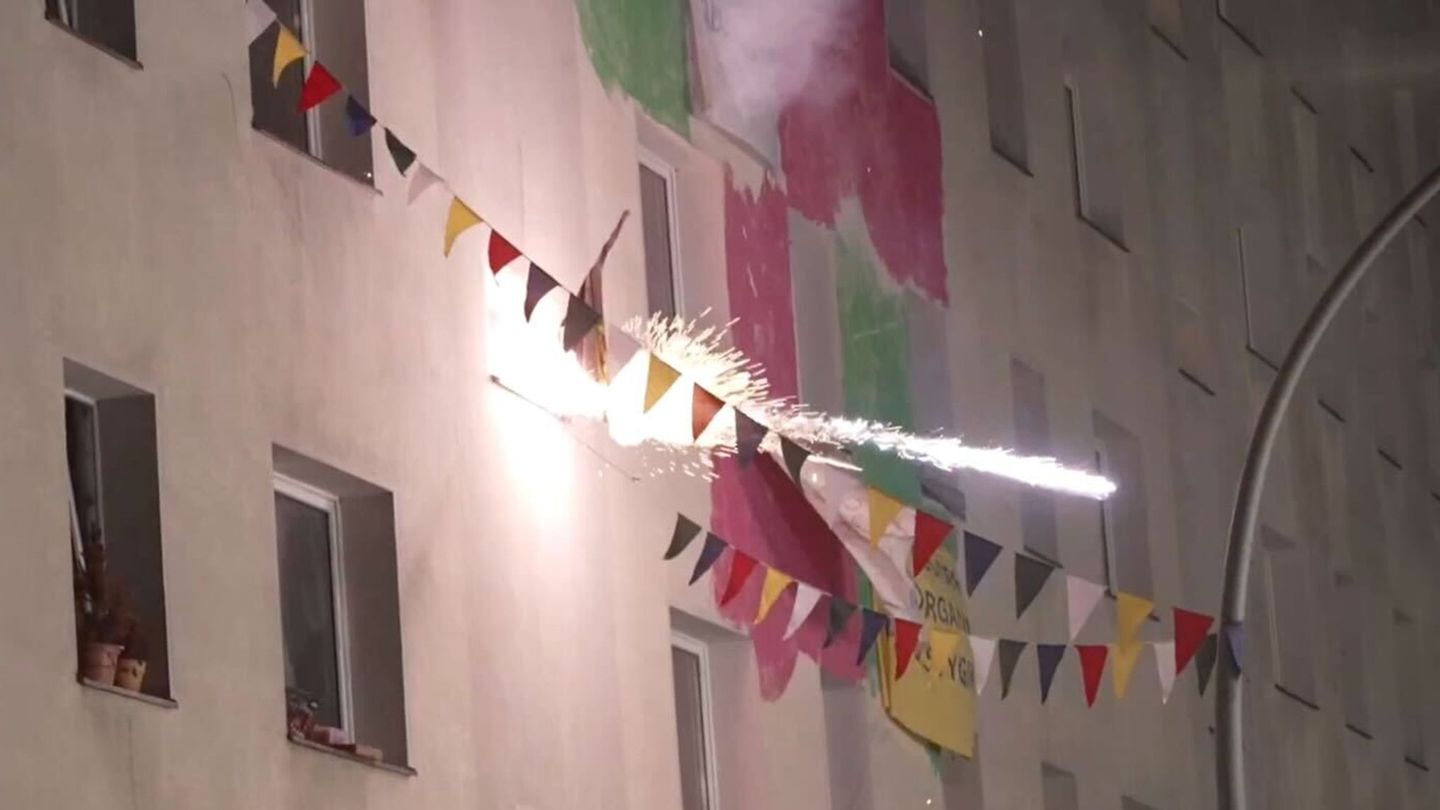 Nach der Räumung teils besetzter Häuser in der Habersaathstraße kommt es immer wieder zu Zwischenfällen und Polizeieinsätzen. (A