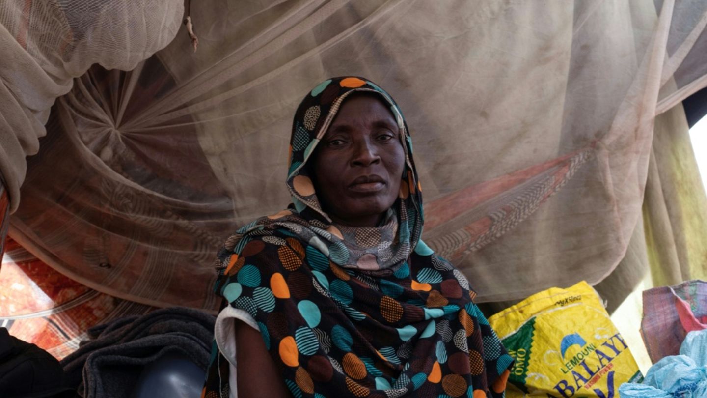 Aus Al-Faschir geflüchtete Frau