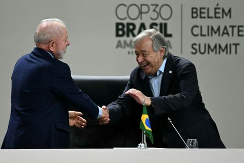 Lula (l.) und Guterres bei dem Gipfel in Belém