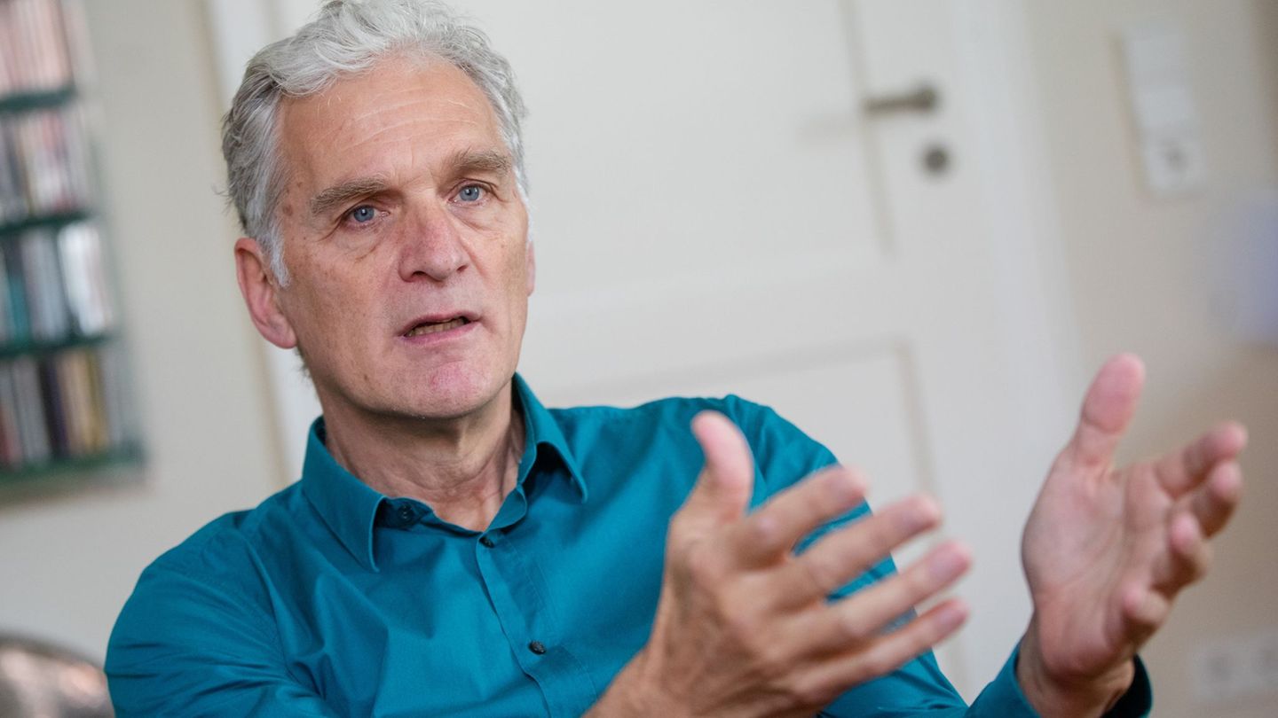 Schauspieler Walter Sittler kann zwar schnell über Rollen entscheiden, er braucht dann aber umso länger, um sich in einen Charak