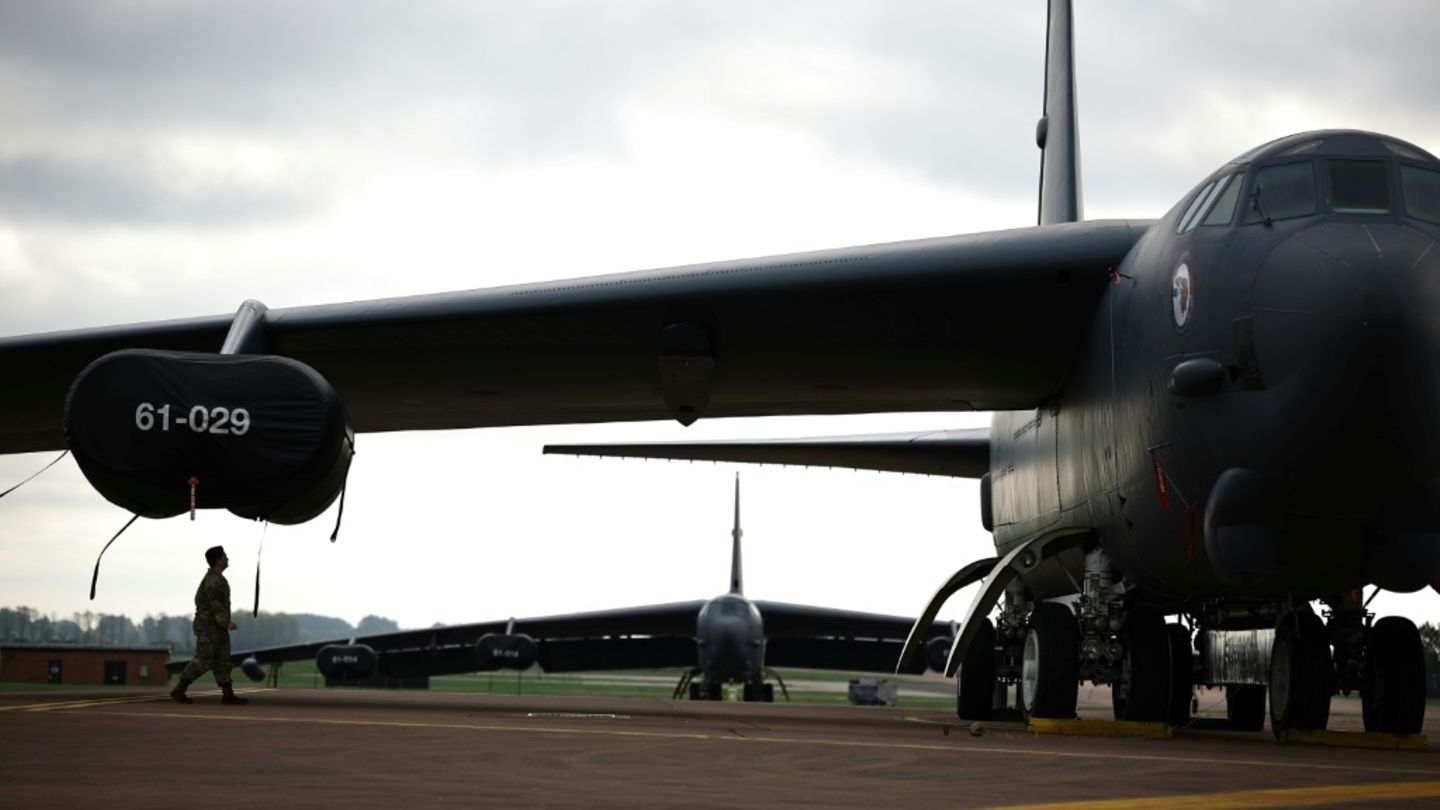 Erneute Machtdemonstration: US-Bomber fliegen vor der Küste Venezuelas
