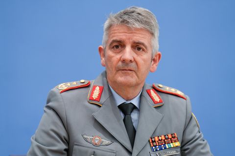 Generalleutnant Alexander Sollfrank ist seit dem 1. Oktober 2024 Befehlshaber des Operativen Führungskommandos der Bundeswehr
