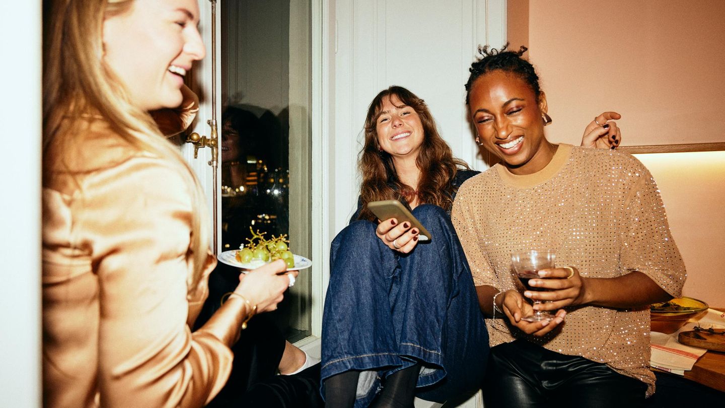 Beziehung: Frauen feiern ihr Singledasein im Internet. Was eine Psychologin davon hält