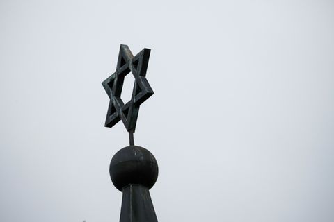 Davidstern auf der Kuppel einer Synagoge