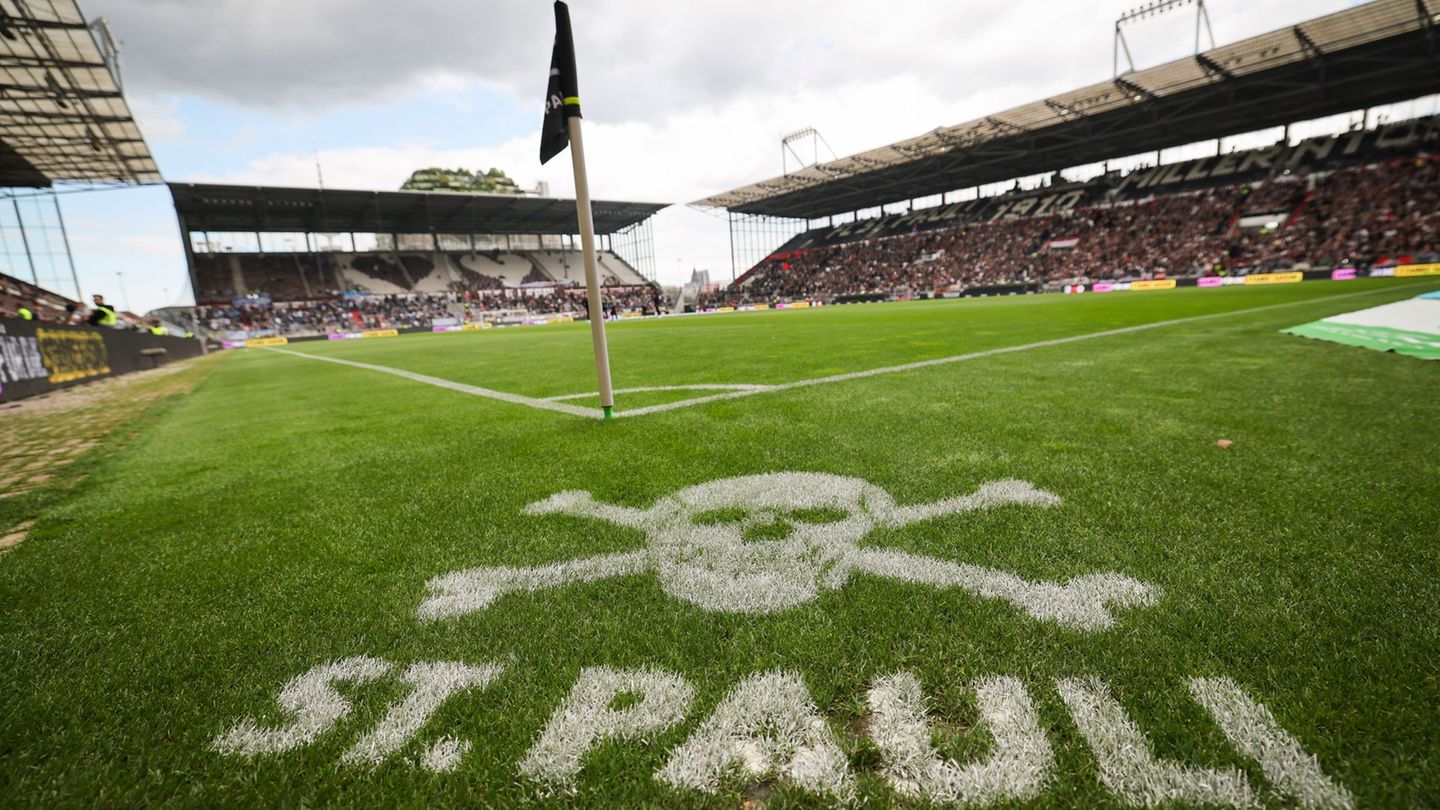 Der FC St. Pauli Foto: Christian Charisius/dpa