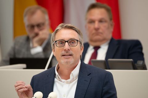 Der Brandenburger SPD-Landtagsfraktionsvorsitzende Björn Lüttmann hofft noch auf ein Einlenken des Koalitionspartners BSW. (Arch