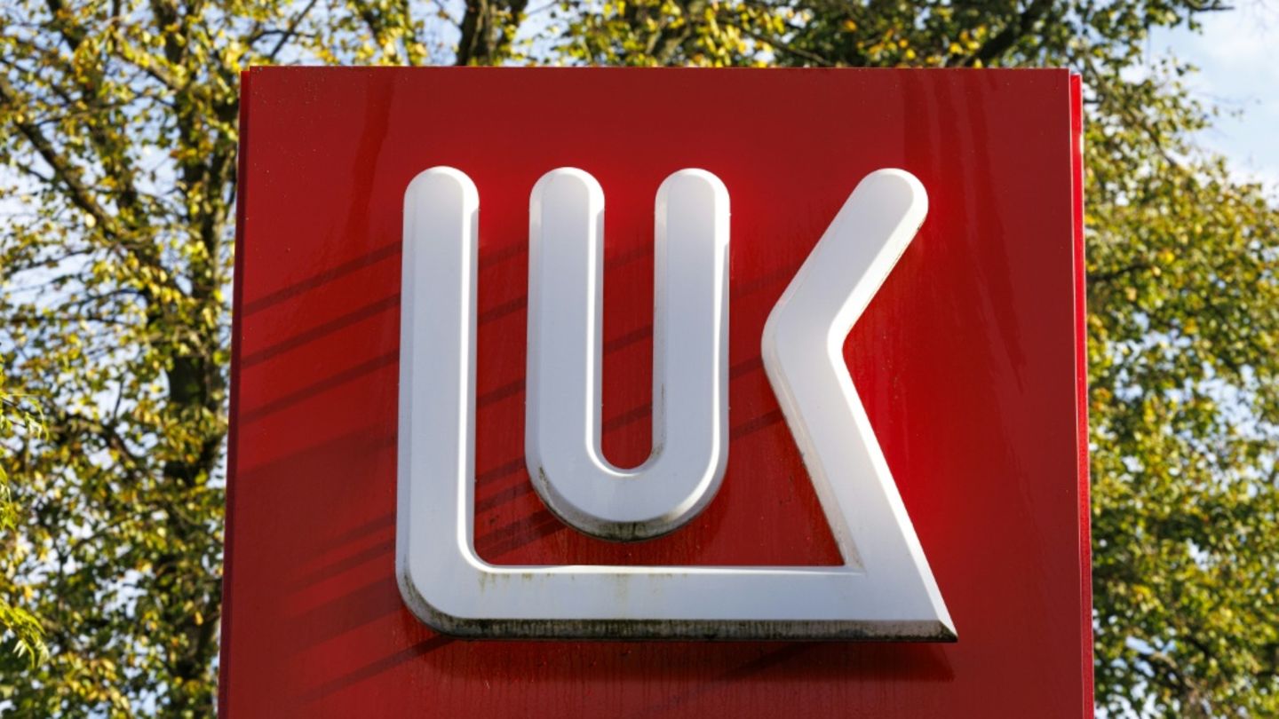 Bulgarien übernimmt Kontrolle über Raffinerie von russischem Lukoil-Konzern