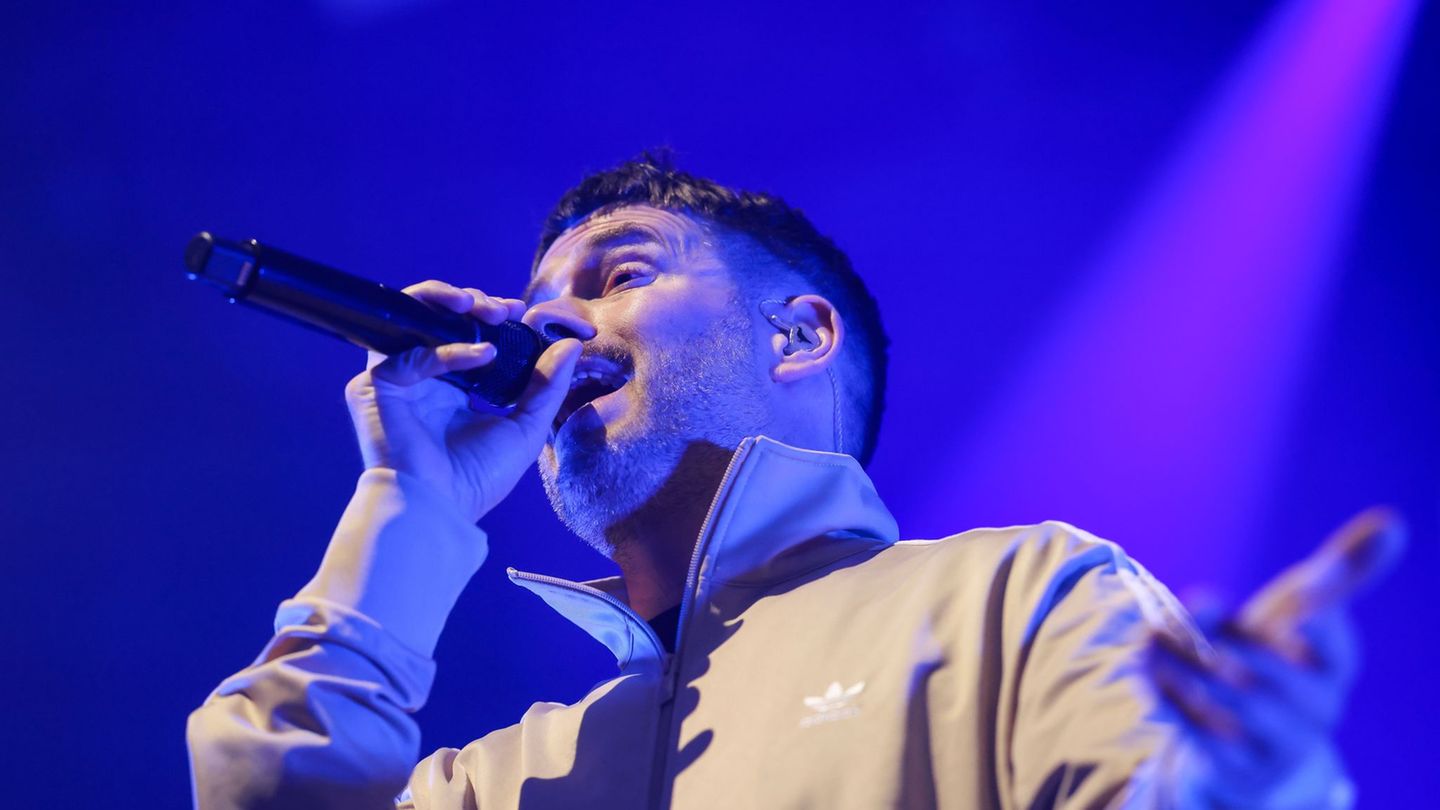 Die band um Sänger Johannes Strate will bald eine Pause einlegen. Foto: Daniel Löb/dpa