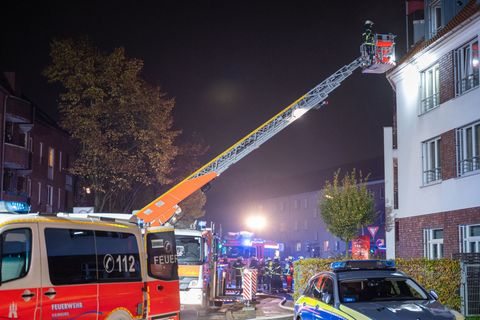 Warum es zu dem Brand in dem Patientenzimmer kam, war noch unklar. Foto: René Schröder/NEWS5/dpa