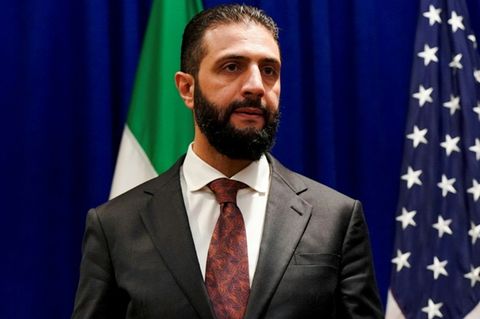 Syriens Übergangspräsident Ahmed al-Scharaa im September