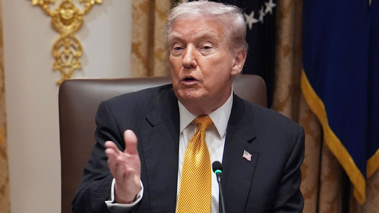 Trump bezeichnet den Gipfel in Südafrika als Schande. Foto: Evan Vucci/AP/dpa