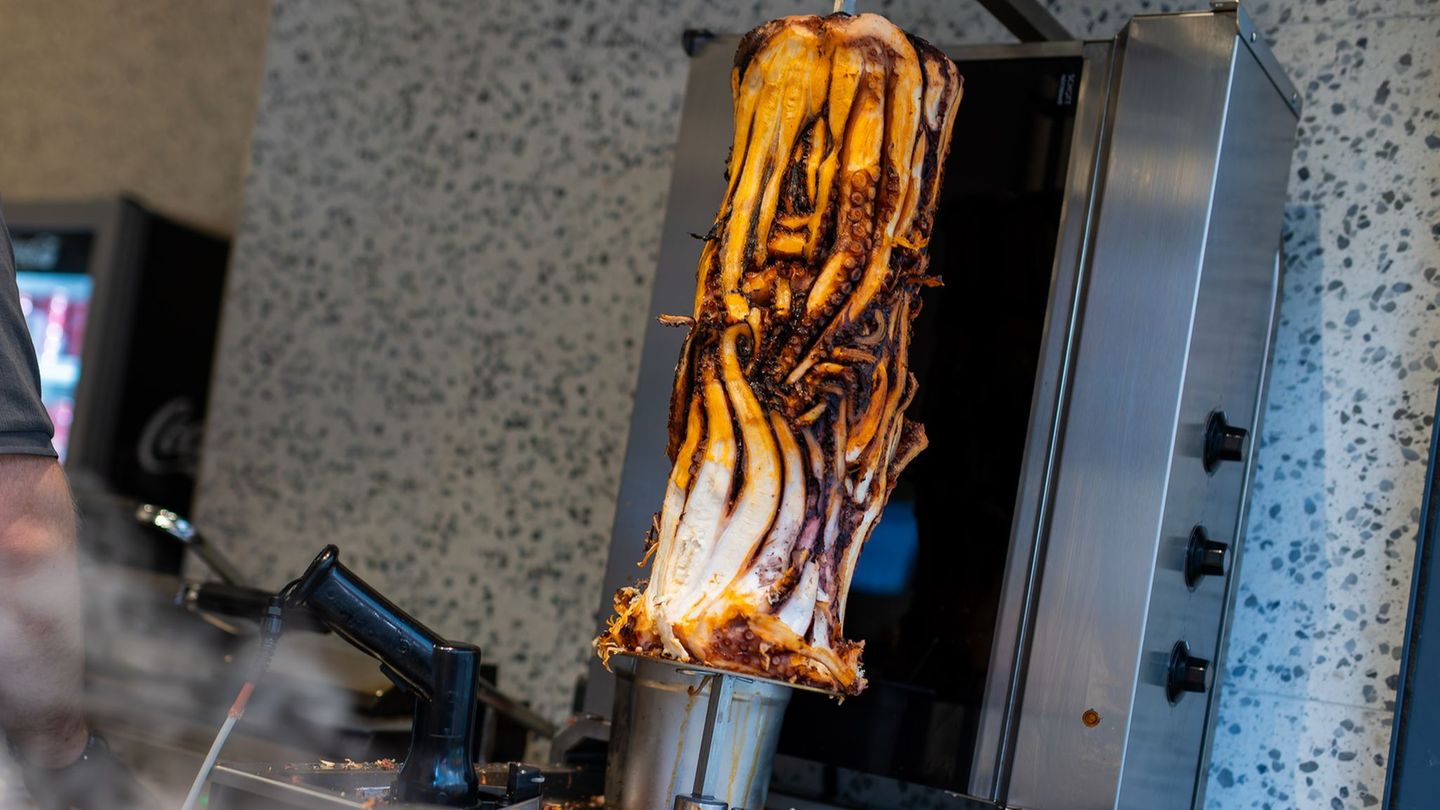 Wirbel um Imbiss-Variante: Neuer Döner-Hype? Tentakel am Spieß sorgt für Wirbel