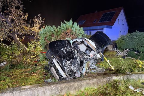 Wie es zu dem Unfall kam, war zunächst nicht klar. (Symbolbild) Foto: Vifogra / Goppelt/vifogra/dpa