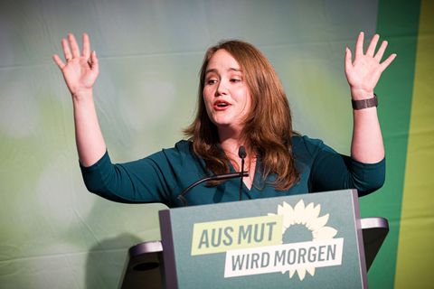 Grünen-Politikerin Lang sagt, Deutschland dürfe nicht zu einer "Erbengesellschaft" werden. Foto: Moritz Frankenberg/dpa