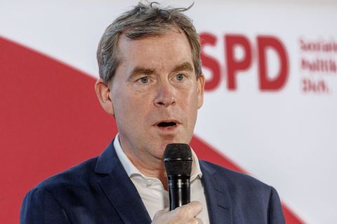 Kiels scheidender Oberbürgermeister Ulf Kämpfer wird SPD-Spitzenkandidat zur Landtagswahl 2027. Foto: Markus Scholz/dpa