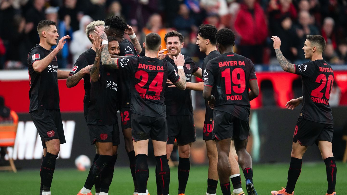 Fußball-Bundesliga: 6:0: Leverkusen zerlegt Schlusslicht Heidenheim
