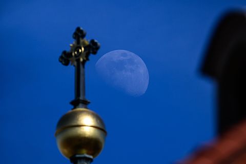 Die Synode der EKD tagt in Dresden. (Symbolbild) Foto: Robert Michael/dpa