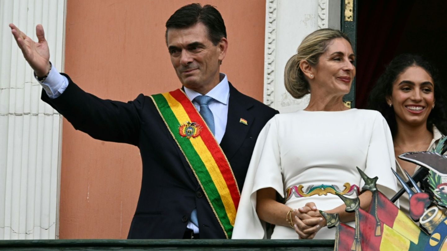 Christdemokrat Paz übernimmt Präsidentenamt in Bolivien - Beziehungen zu USA wieder aufgenommen