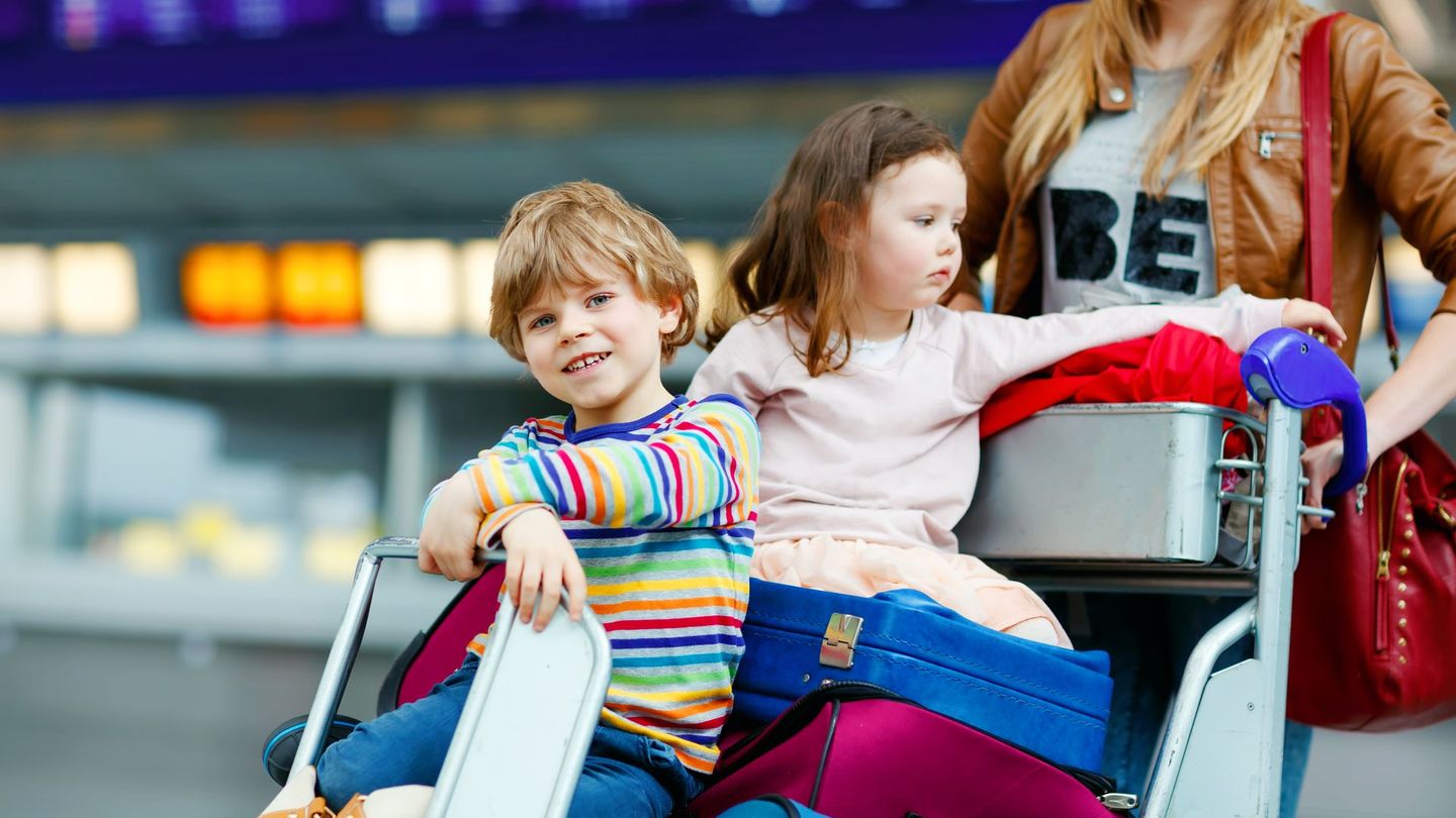 Viele könnten hinter folgendem Codewort die Beschreibung eines süßen Babys vermuten. Doch eigentlich wird damit genau das Gegenteil beschrieben. "Baby Jesus" ist eine geheime Bezeichnung für ein verhätscheltes und verwöhntes Kind. Der Code wird von der Flugzeug-Crew benutzt, wenn ein Problemkind erkannt wird, das womöglich während des Flugs schreien oder einen Wutanfall bekommen wird