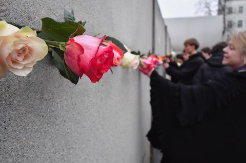 In Berlin wird an den Mauerfall 1989 erinnert. Foto: Paul Zinken/dpa