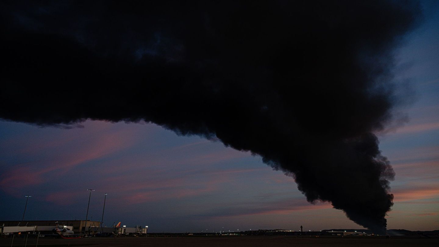 Die US-Luftfahrtbehörde FAA hat auf den Absturz der UPS-Frachtmaschine reagiert. (Archivbild) Foto: Jon Cherry/AP/dpa