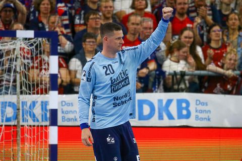 Flensburgs Torwart Kevin Möller machte ein starkes Spiel. (Archivbild) Foto: Michael Hundt/dpa