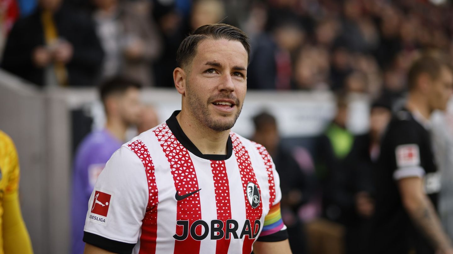 Fußball-Bundesliga: Bier vor der Kurve - Günter steigt zum SC-Rekordspieler auf