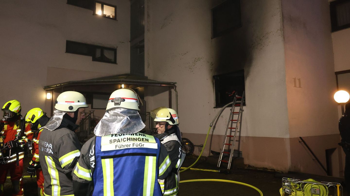 Bei dem Brand am Abend gab es mehrere Verletzte. Foto: Hanser/swd-medien/dpa