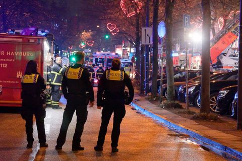 Es brannte in einem Wohn- und Geschäftshaus. Foto: Sebastian Peters/NEWS5/dpa
