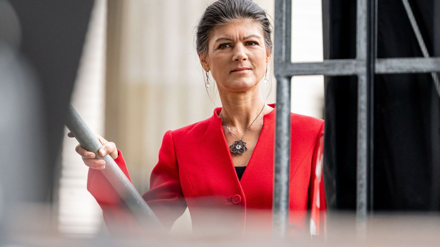 Parteigründerin Sahra Wagenknecht nicht mehr in der allerersten Reihe des BSW? Am Montag will sich die 56-Jährige erklären. (Arc