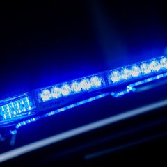 Ein 20-Jähriger fährt auf einen Sattelzug auf - laut der Polizei hatte er zuvor wohl Kokain konsumiert. (Symbolbild) Foto: Rolf