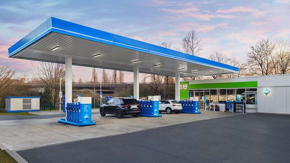 Beim nationalen CO₂-Preis (Brennstoffemissionshandelsgesetz, kurz BEHG) wechselt Deutschland 2026 von festen Stufen zu einem Auktionspreis beim nationalen Emissionshandel (nEHS)