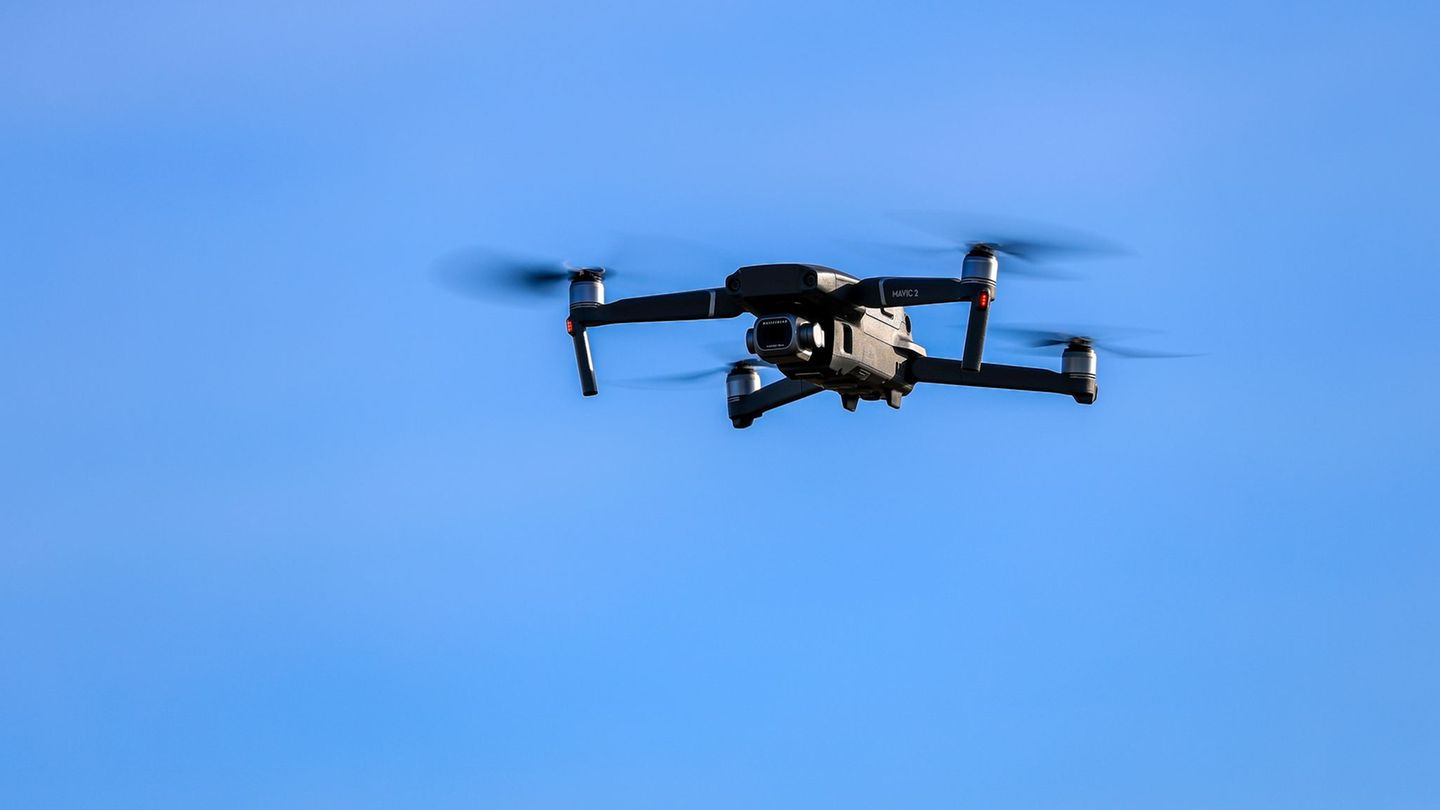 Verkehr: 23-Jähriger lässt Drohne über Autobahn fliegen