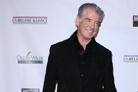Pierce Brosnan hat wieder Grund zum Lachen. Er hat wohl seinem skandalträchtigen Adoptivsohn Christopher verziehen.