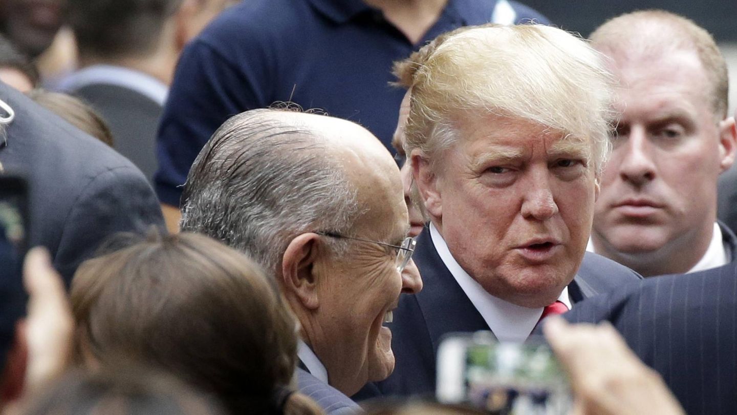 Donald Trump (r.) und Rudy Giuliani, hier gemeinsam im Jahr 2016