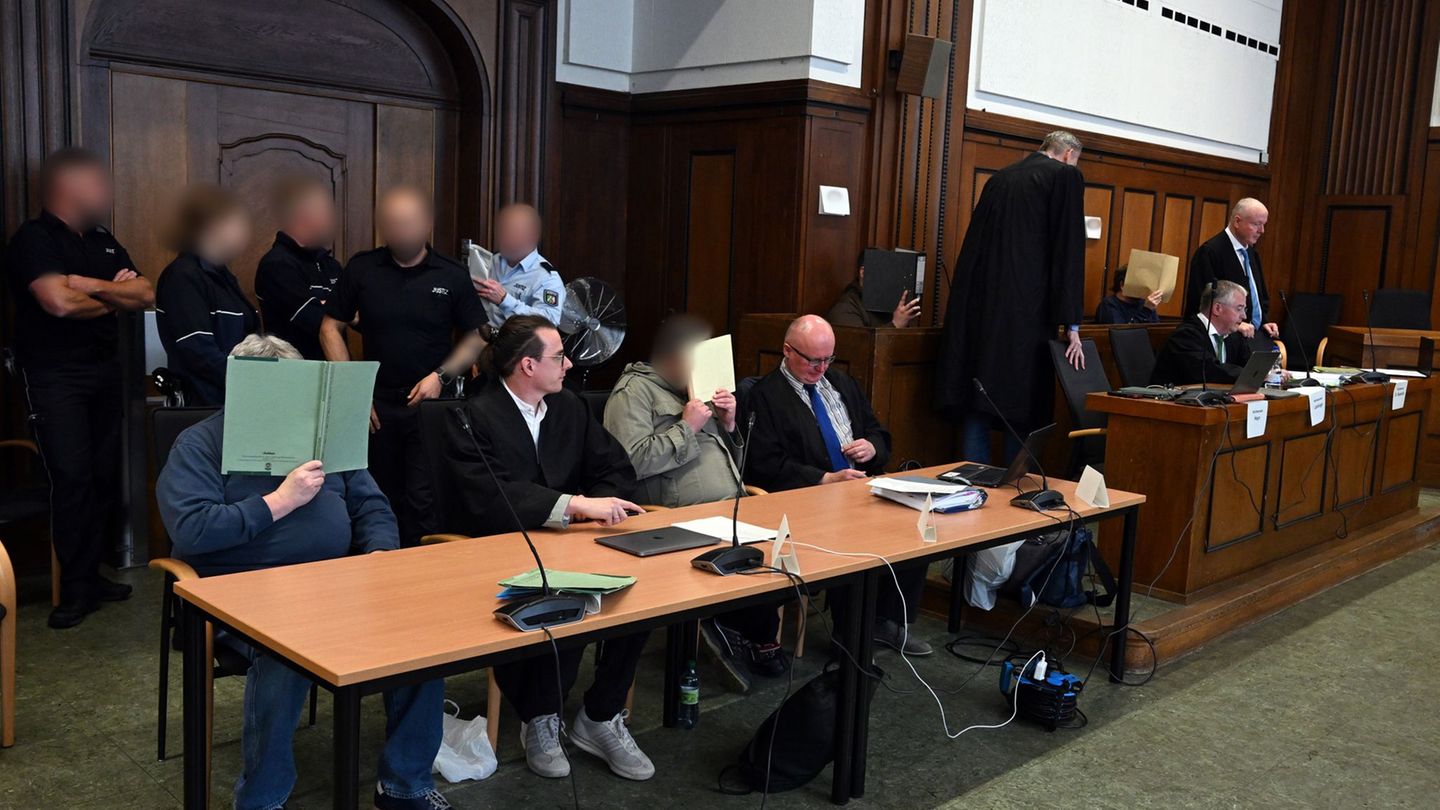 In einem Prozess gegen die Betreiber einer Plattform für Kinderpornografie sind die Urteile gesprochen worden (Archivbild). Foto