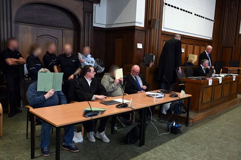 In einem Prozess gegen die Betreiber einer Plattform für Kinderpornografie sind die Urteile gesprochen worden (Archivbild). Foto