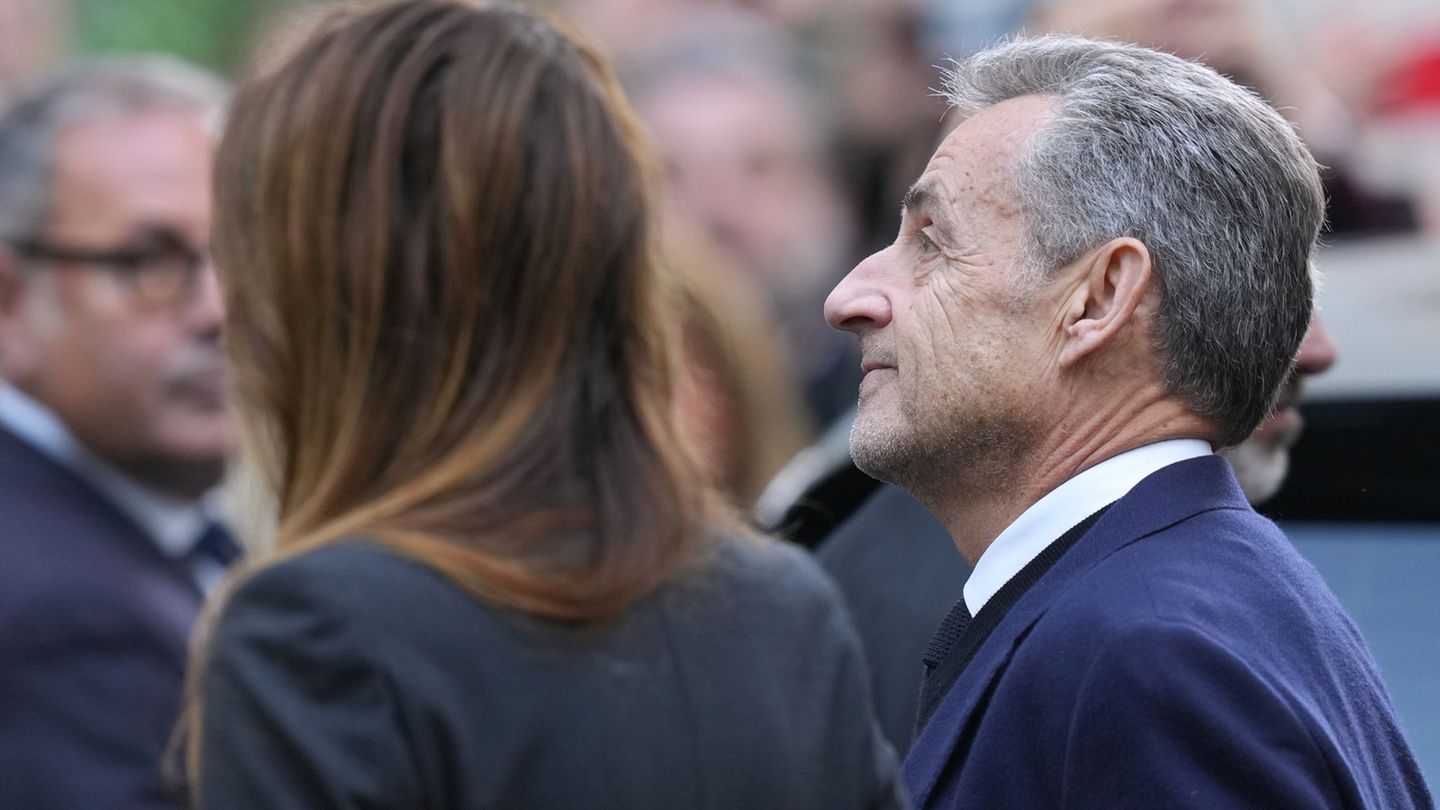 Justiz: Frankreichs Ex-Präsident Sarkozy kommt unter Auflagen frei