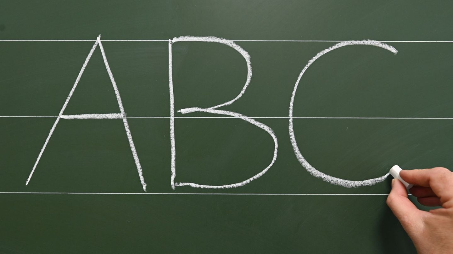 Bildung: Prognose: Schülerzahlen in Hessen wachsen bis 2033 weiter an