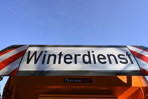 Der Winterdienst gehört zu den zentralen Aufgaben von Hessen Mobil. (Symbolbild) Foto: Arne Dedert/dpa