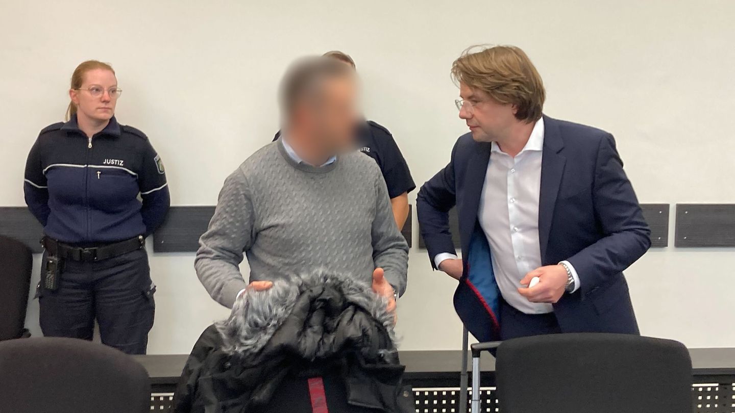 Das Amtsgericht Detmold verurteilte den Arzt zu einer Haftstrafe. (Archivbild) Foto: Carsten Linnhoff/dpa