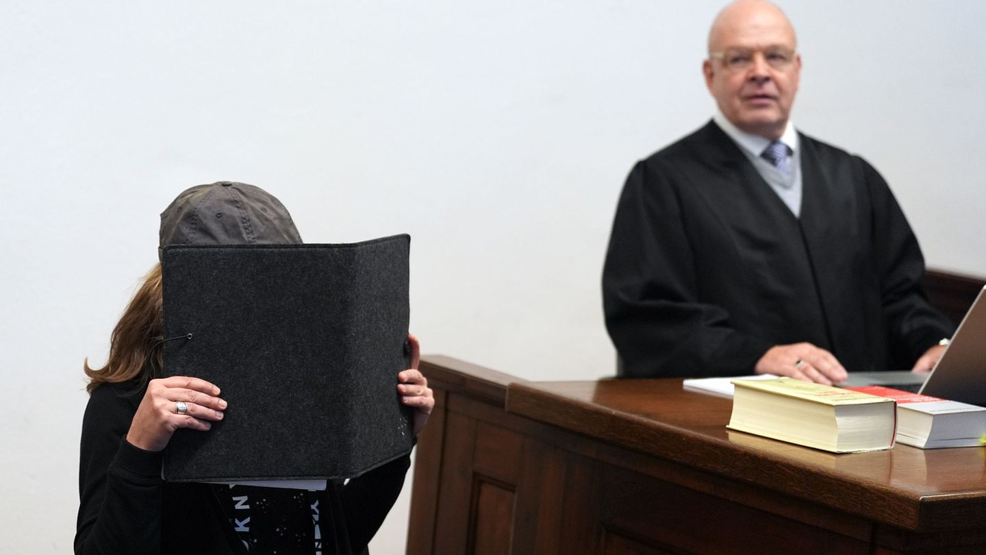 Der Angeklagten wird Gefährdung des Schiffsverkehrs in Tateinheit mit fahrlässiger Körperverletzung vorgeworfen. (Archivfoto) Fo