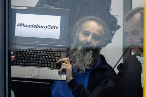 Taleb A., der Attentäter vom Weihnachtsmarkt in Magdeburg, beim Auftakt des Prozesses gegen ihn