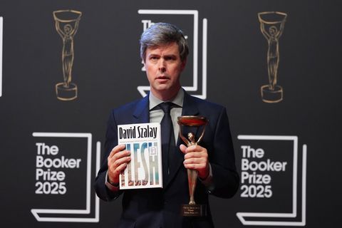 Der Booker-Preis geht in diesem Jahr an den ungarisch-britischen Autor David Szalay. Foto: Kirsty Wigglesworth/AP/dpa